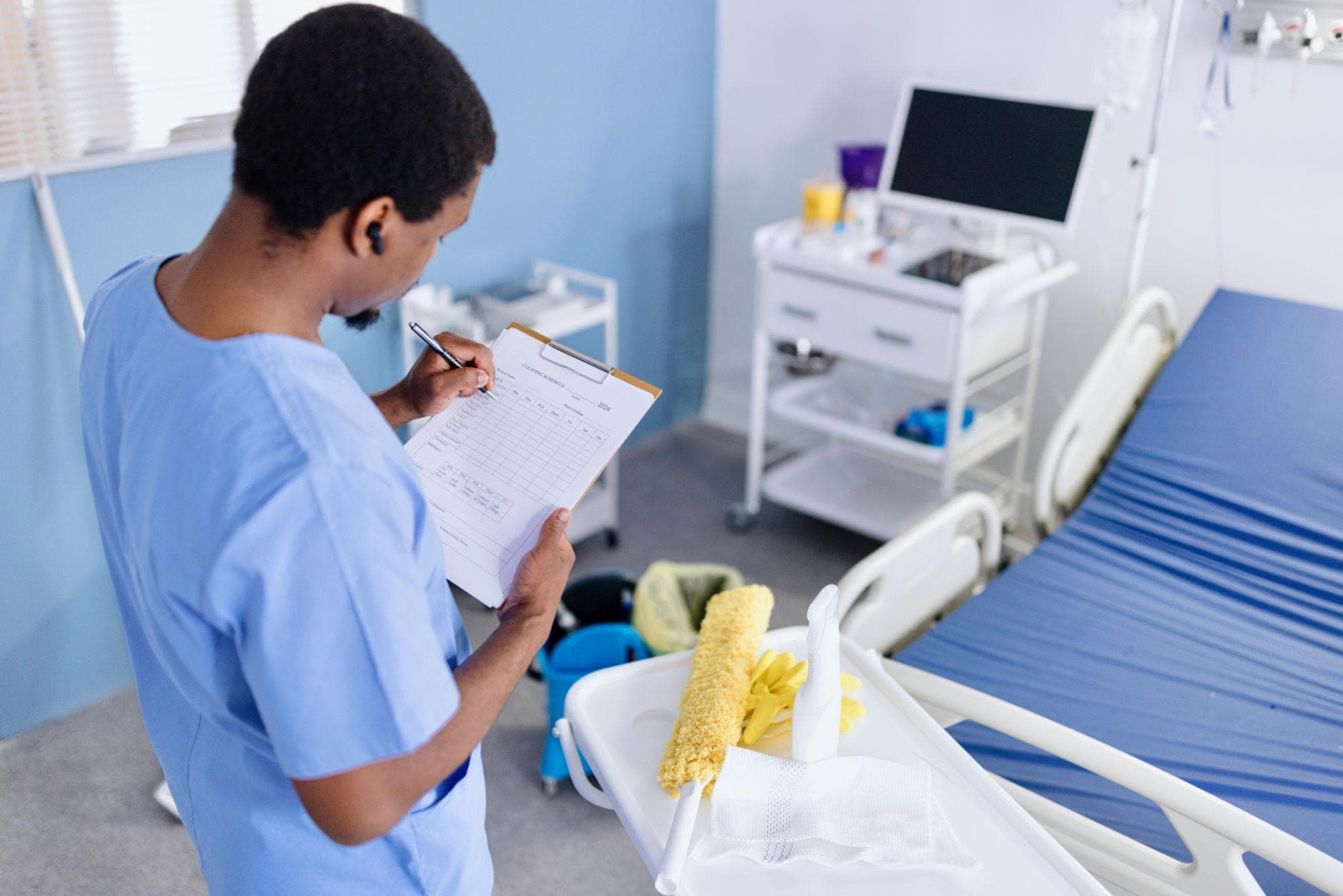 Daily Cleaning Checklist for Medical Facilities (Busy Day Version)